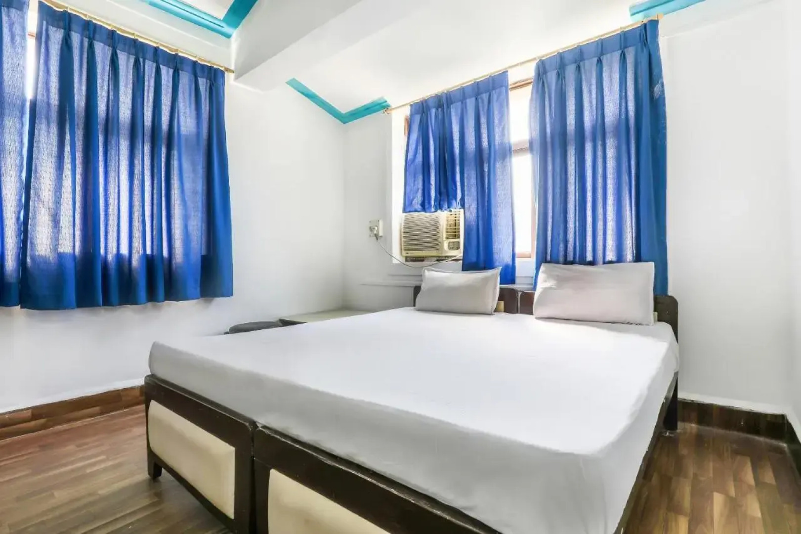 Hotel Priti International