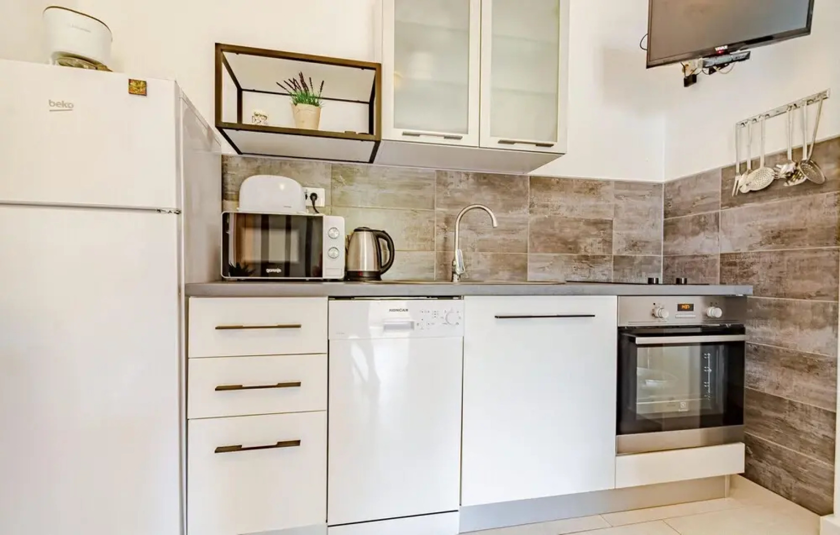 Awesome Apartment in Zrnovo With Outdoor Swimming Pool, Wifi and 3 Bedrooms