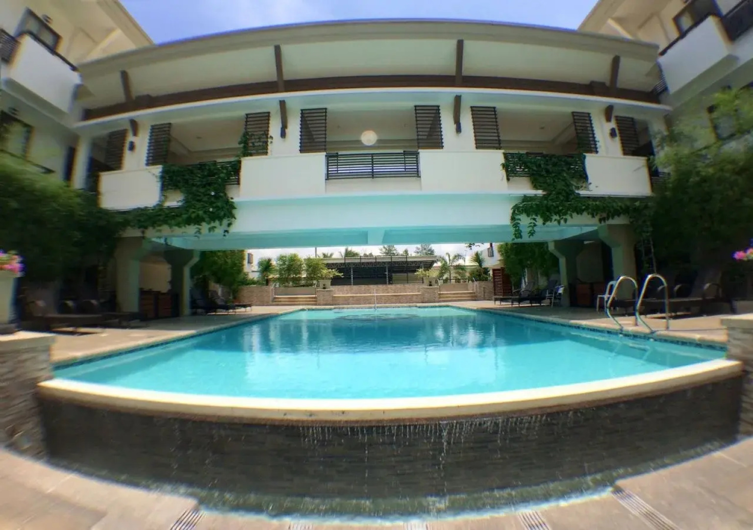 Mansion Garden Hotel