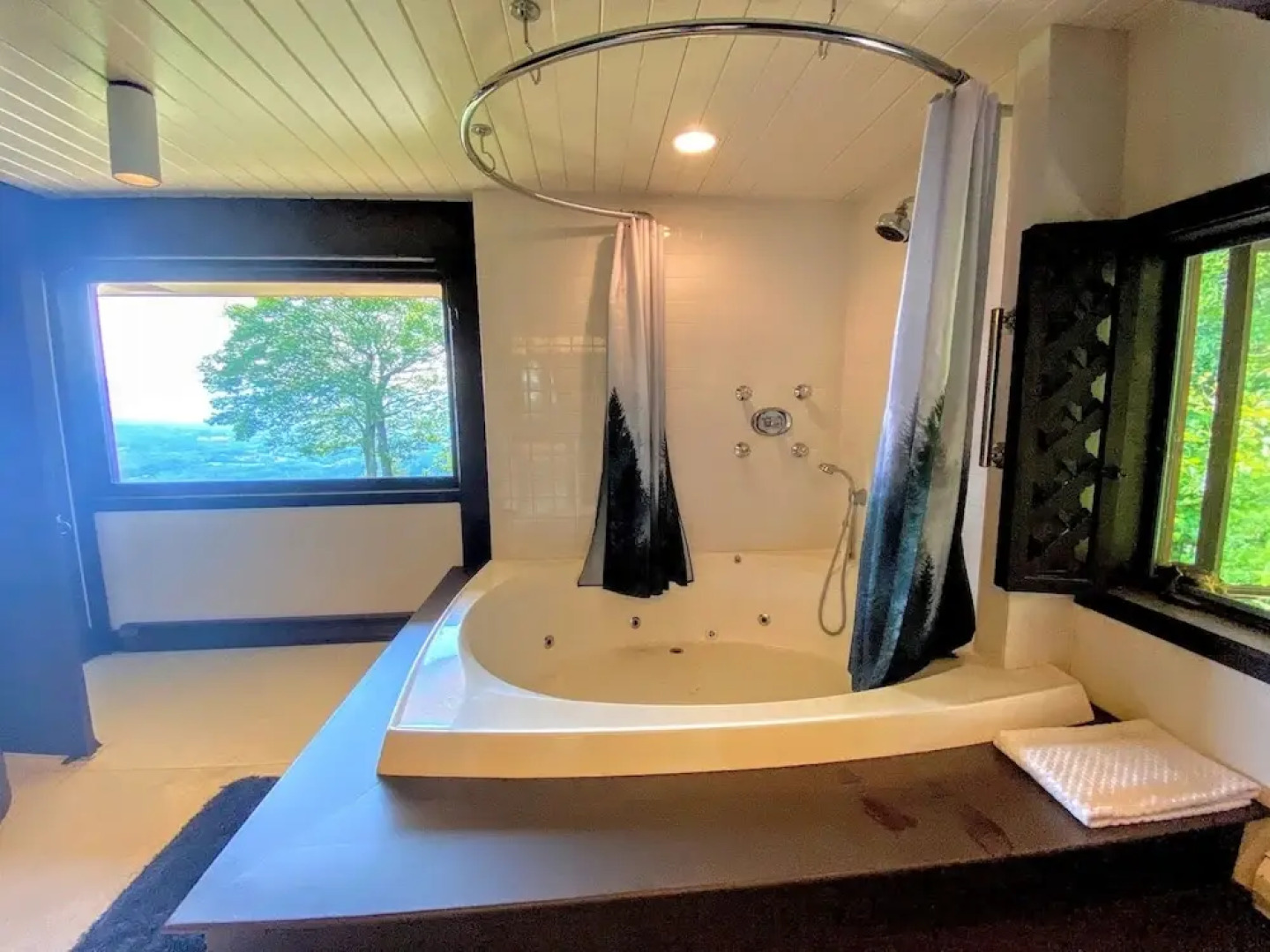 Ridge Line Lodge in Dalton, NH - by Bretton Woods Vacations