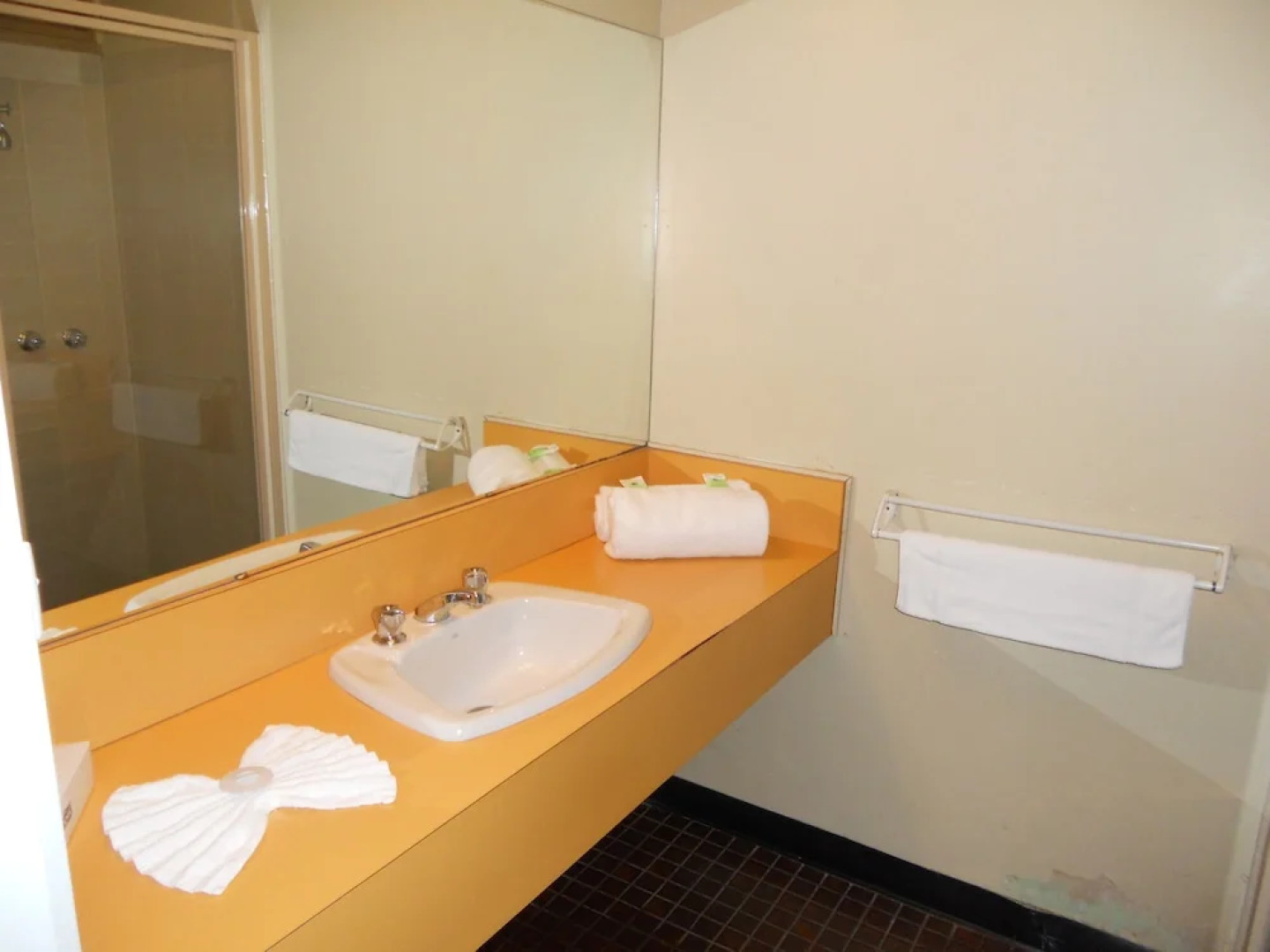 Cottonwood Motor Inn