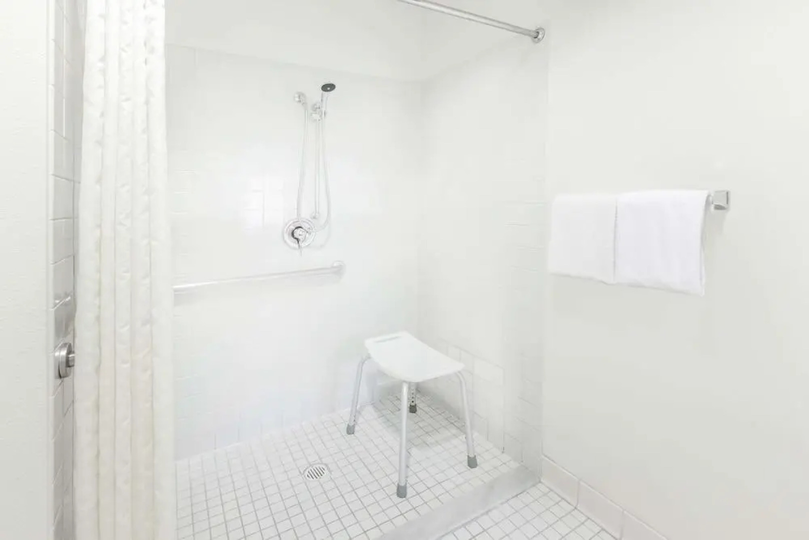 Baymont Inn And Suites Grand Rapids