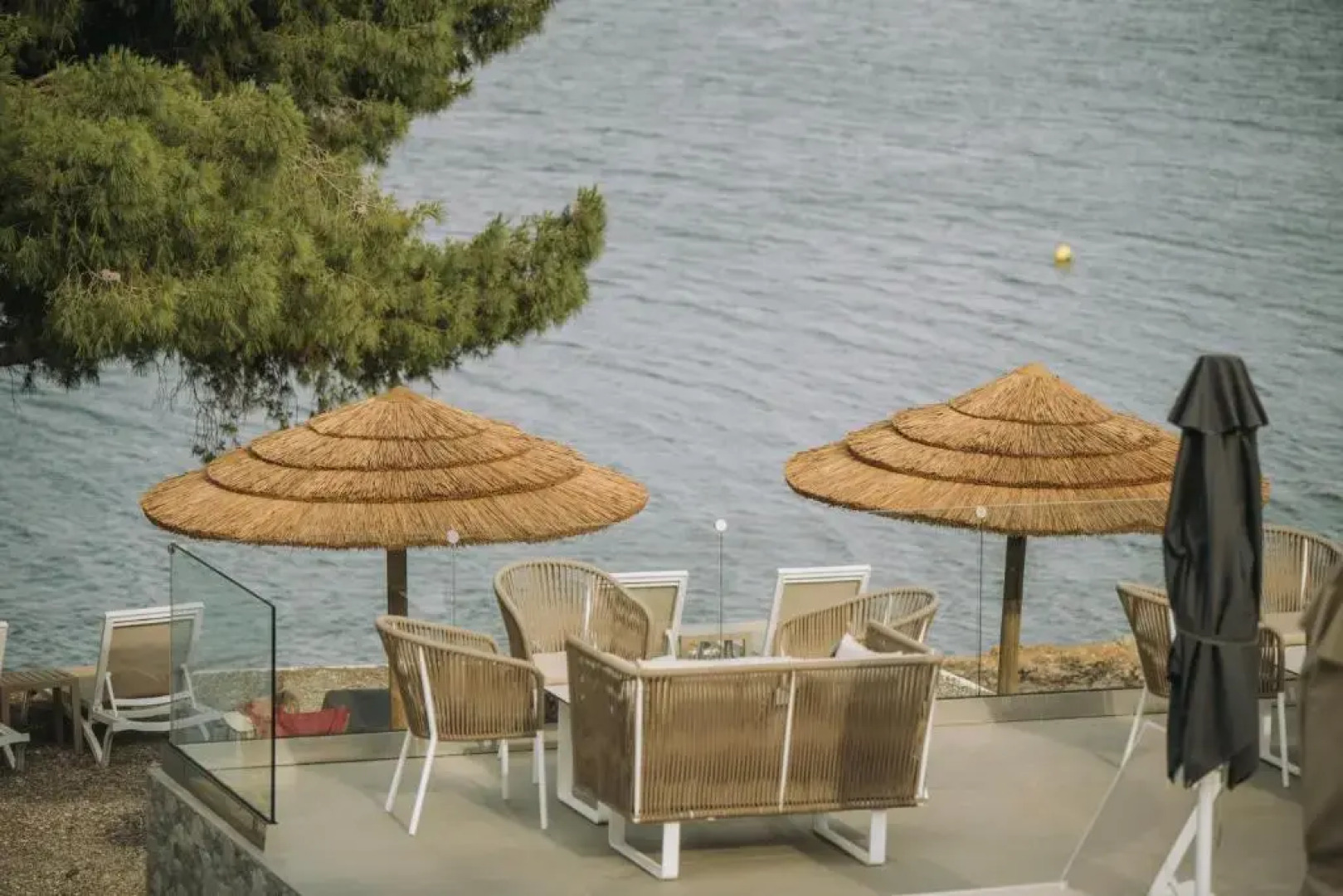 Trizonia Beach Hotel