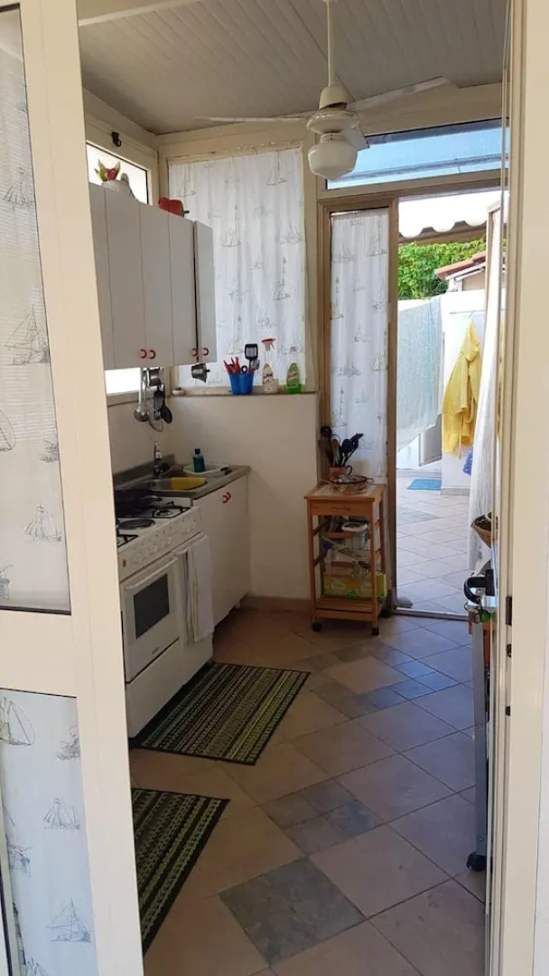 House With one Bedroom in Villaggio del Golfo, With Furnished Terrace Near the Beach