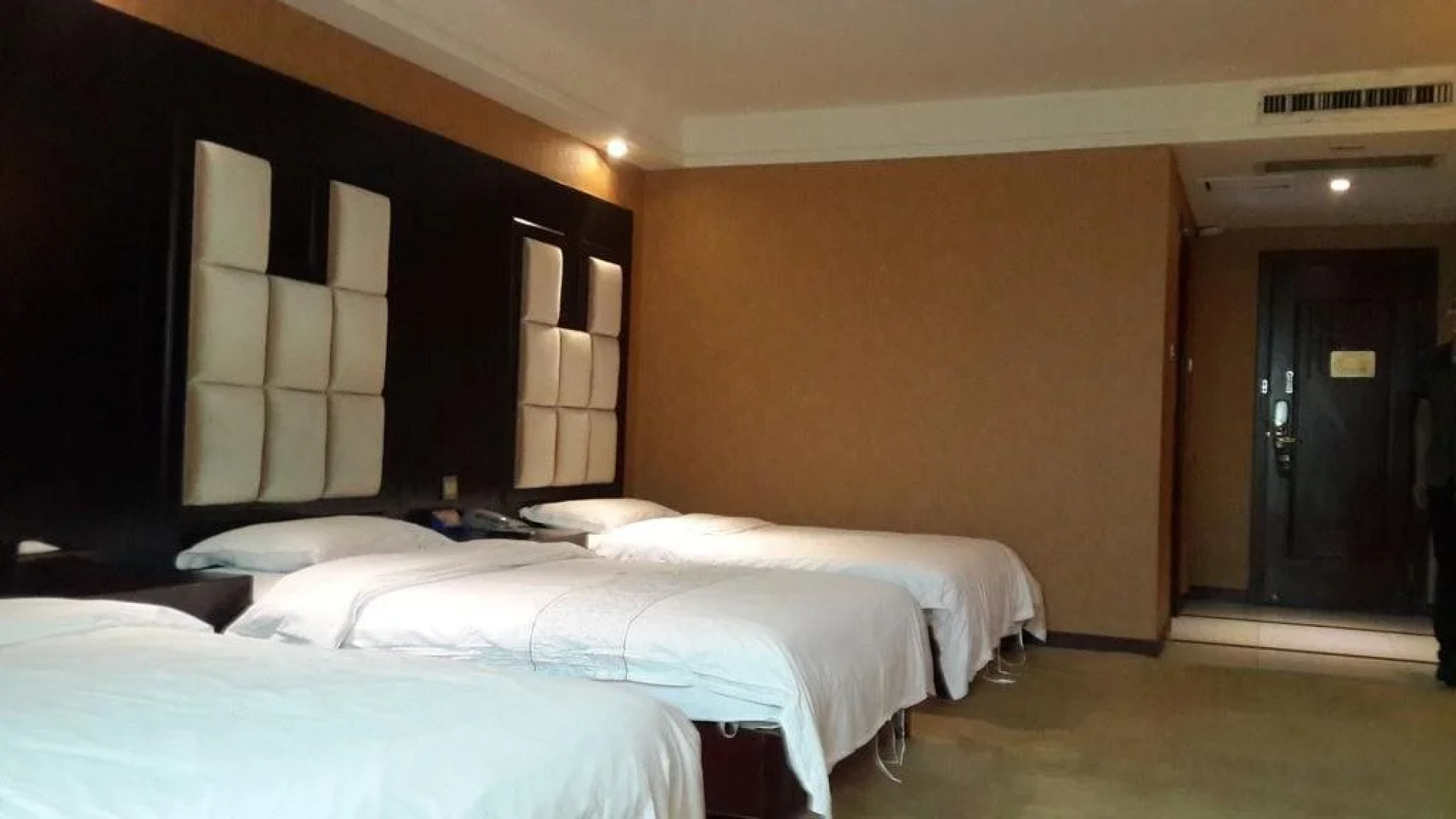 Zhongshan Tianhong Hotel