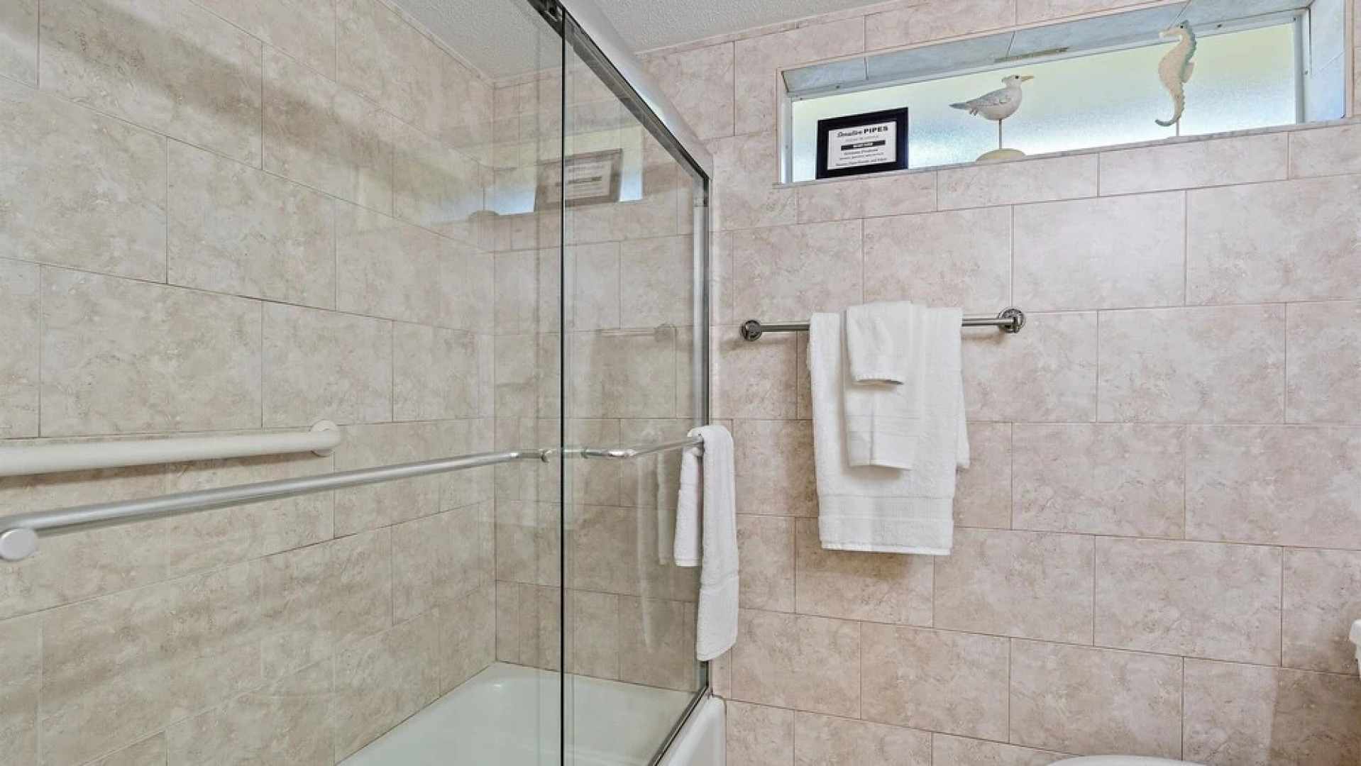 Pura Vida Two 2 Bedroom Condo by RedAwning