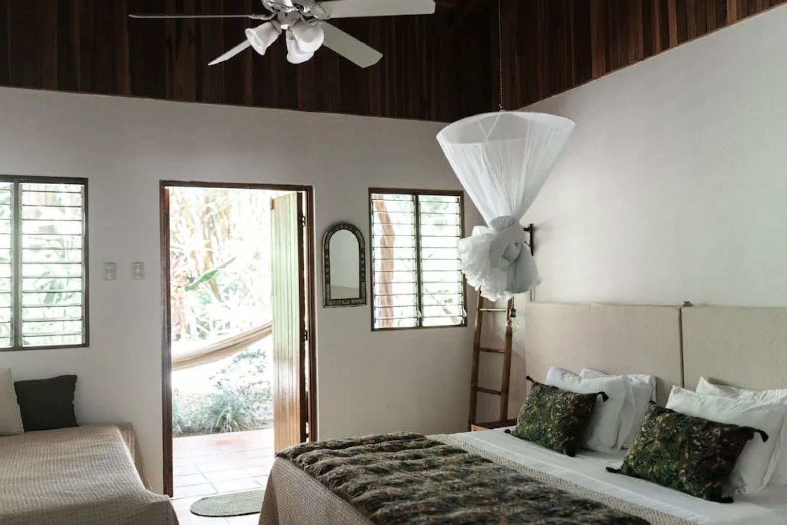 Star Mountain Jungle Lodge