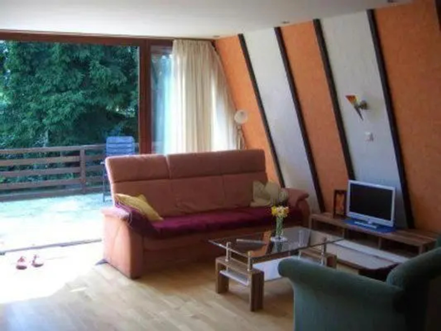 Familienfreundliches-Ferienhaus-mit-Kamin-und-Waldrand-Lage