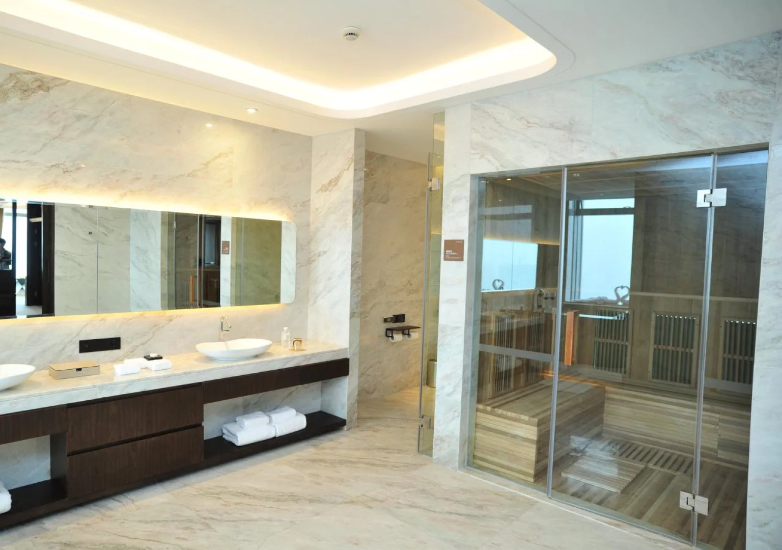 The Lotus Hotel Chongqing