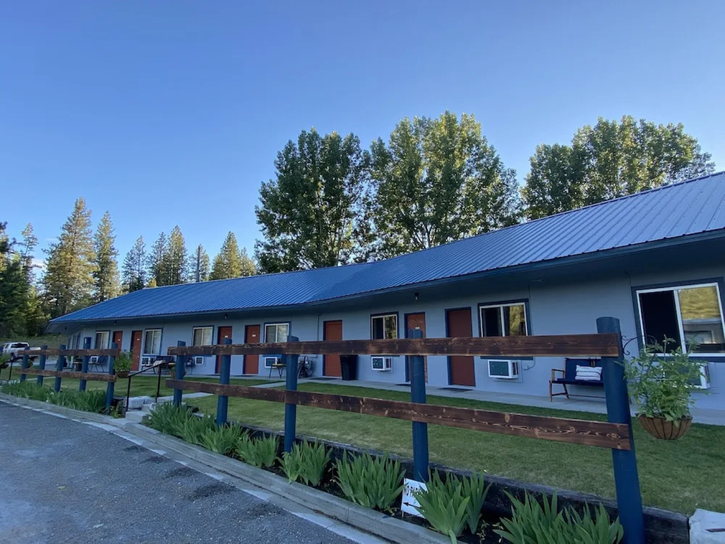 Columbia Point Resort