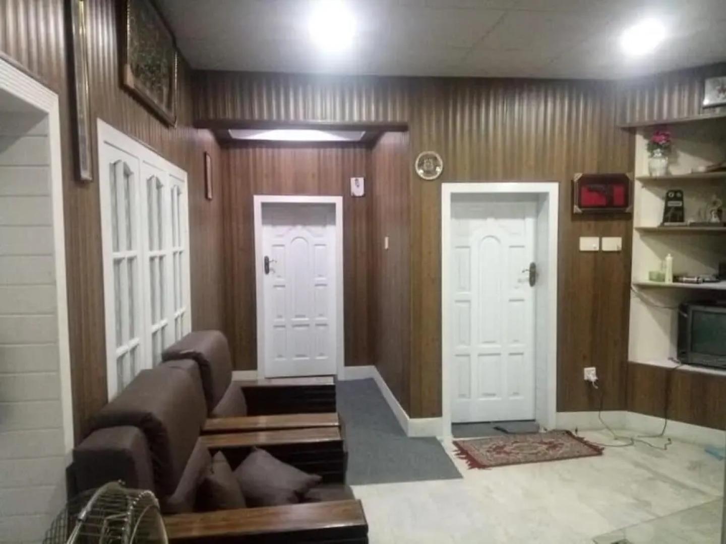 Four Seasons Family Guest House