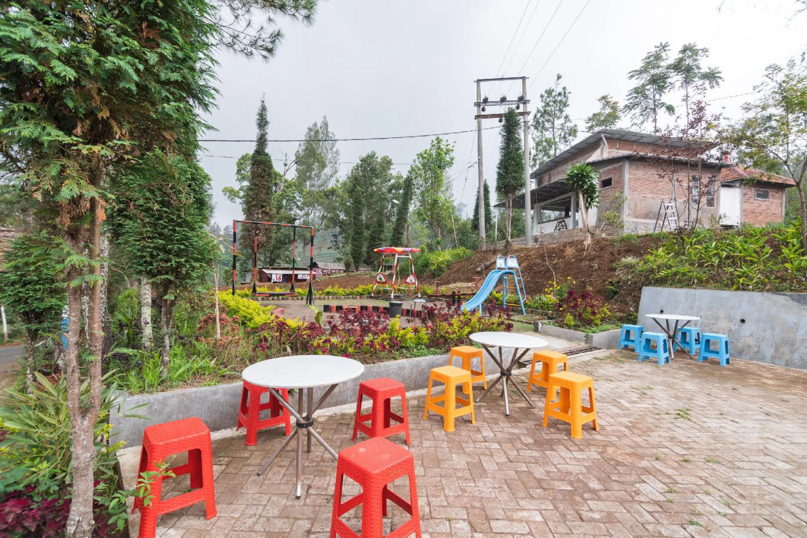 OYO 1852 Intan Bromo Homestay