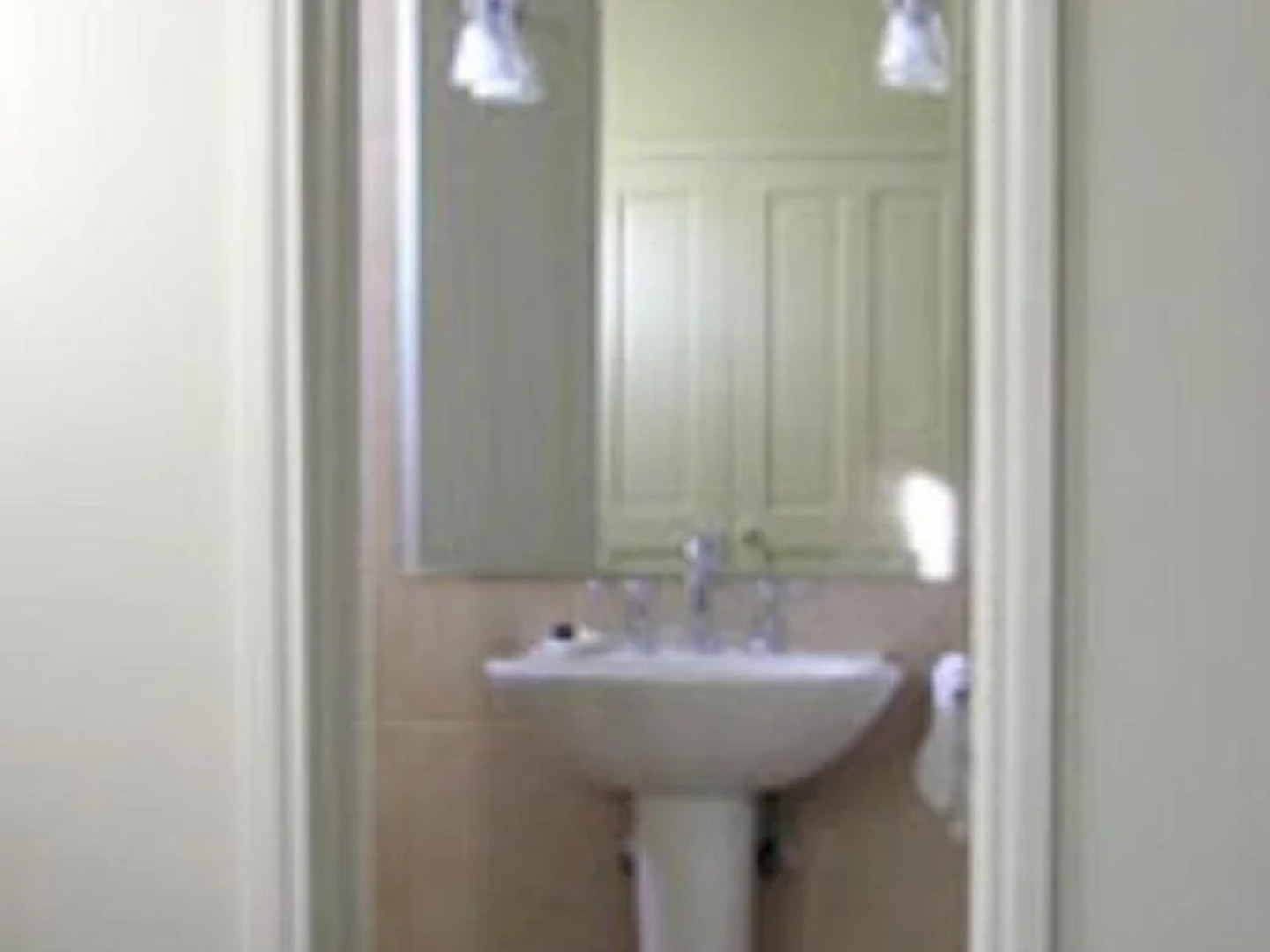 Camellia Cottage Bed & Breakfast