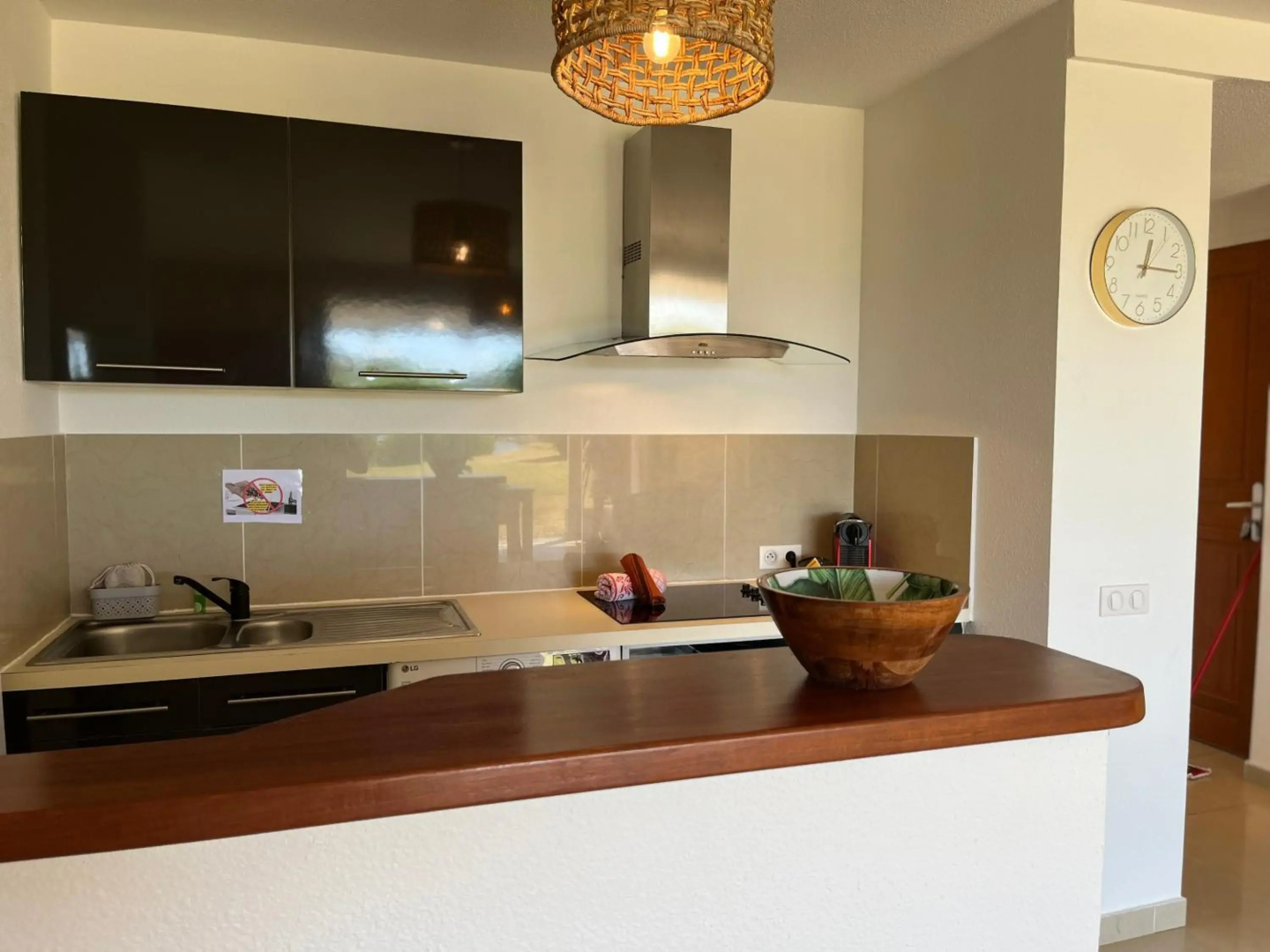 Le Baileys - Spacieux appartement en rez-de-jardin vue lagon