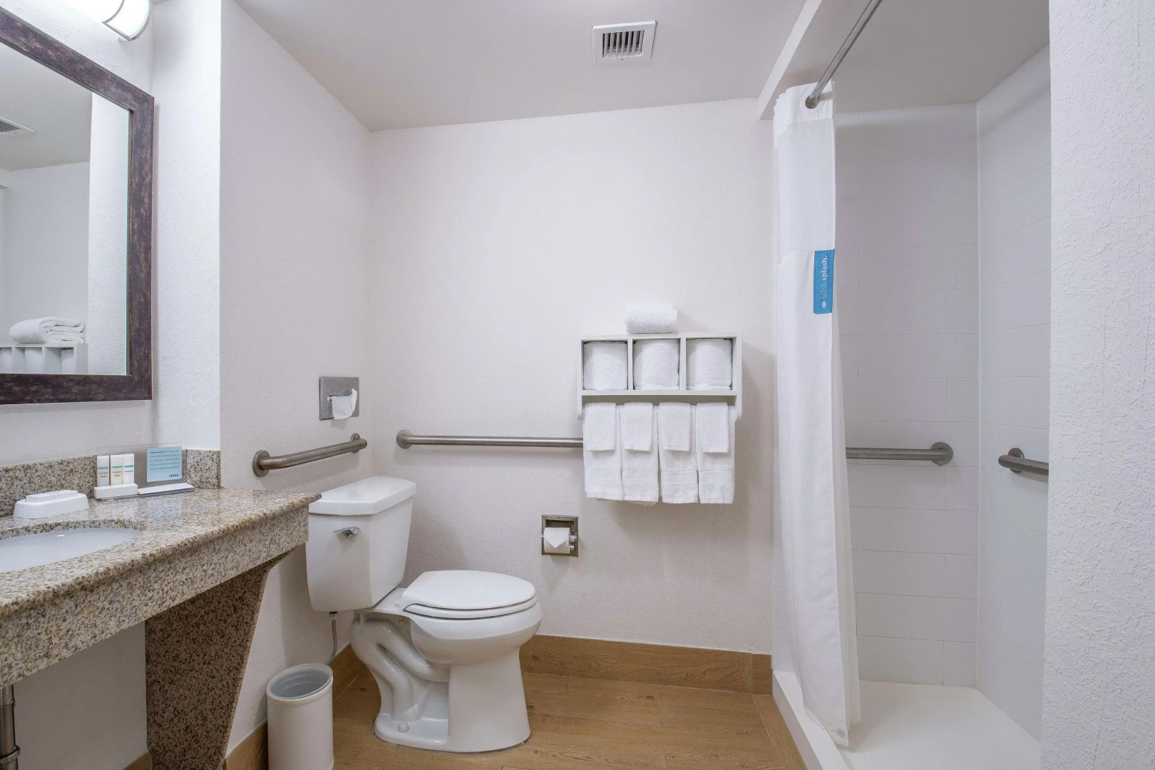 Hampton Inn & Suites Williamsburg-Richmond Rd.