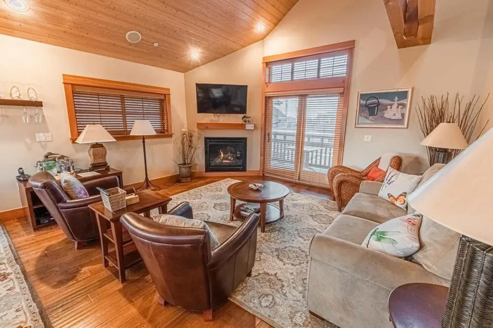 Lodges at Cannon Beach B1