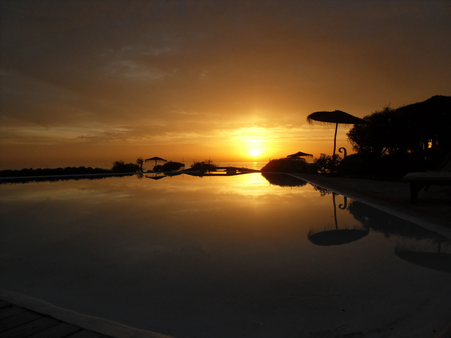Dar Danse the Bubble on the Beach