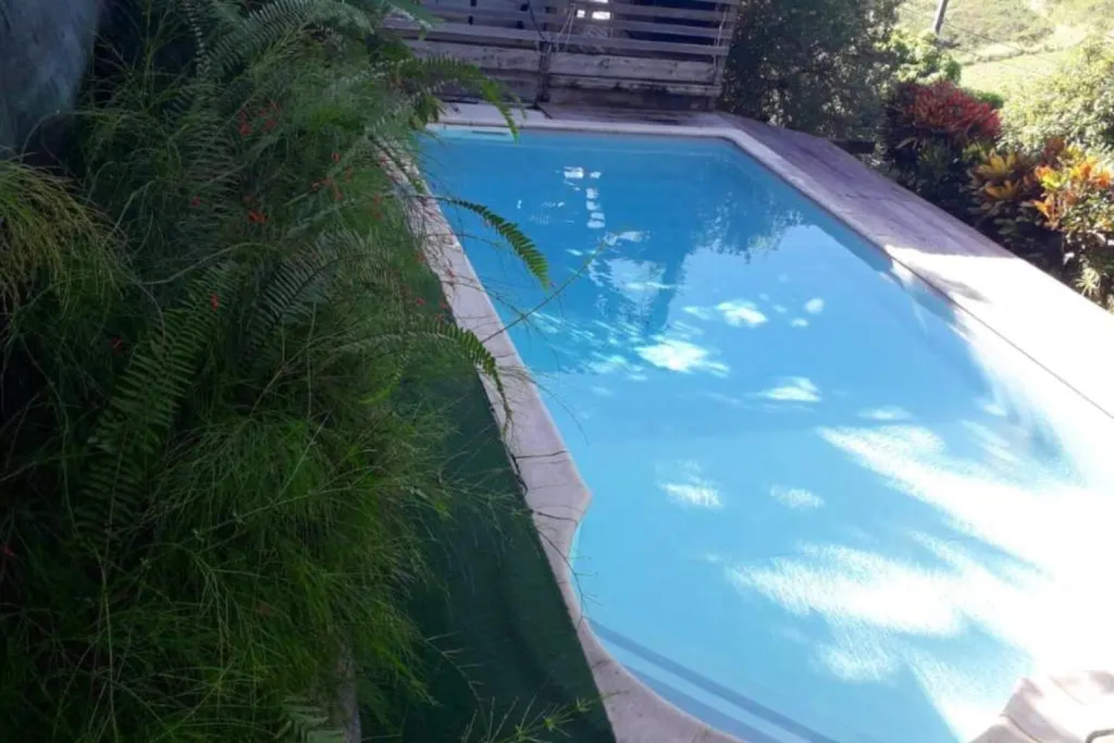 Villa de 2 chambres avec piscine privee jardin clos et wifi a Le Carbet a 5 km de la plage