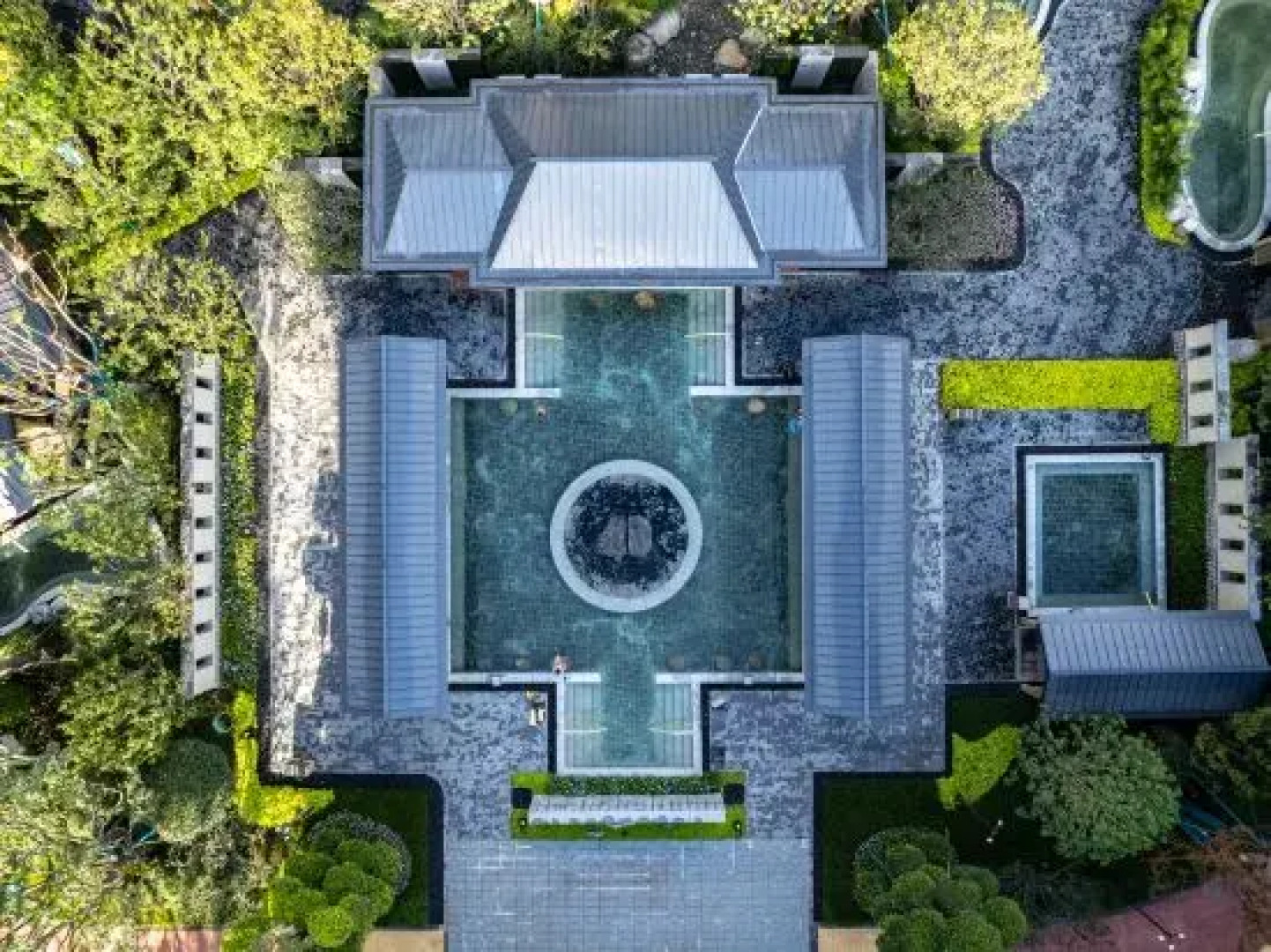 YuanDa Hot Springs International Resort Hotel