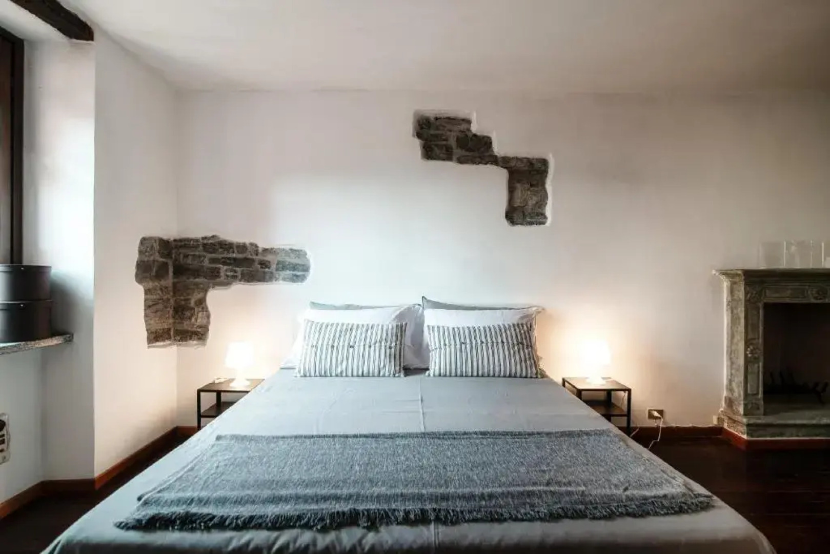 Emily's - by MyHomeInComo