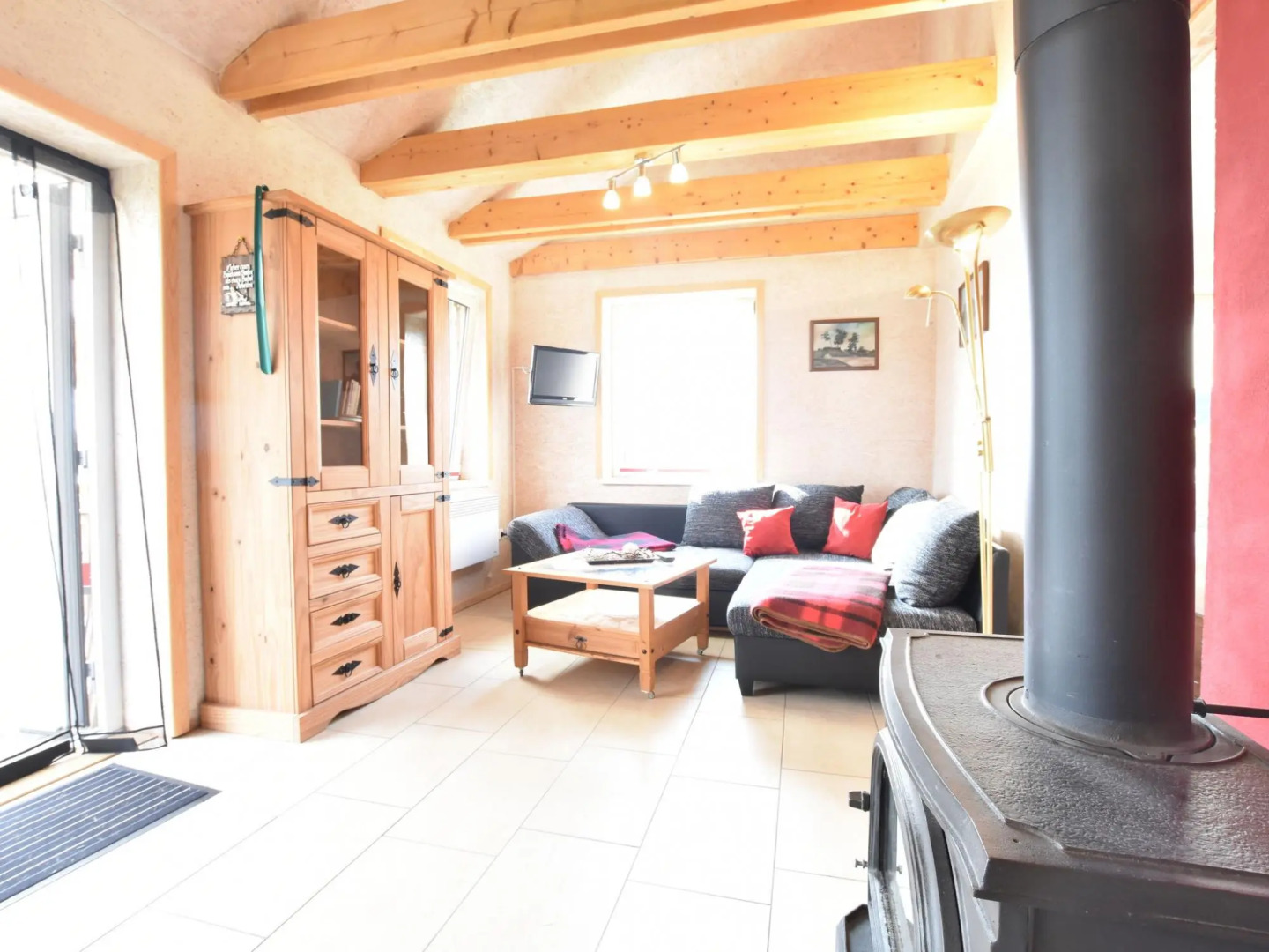 Bezauberndes Ferienhaus in Ruehn am See