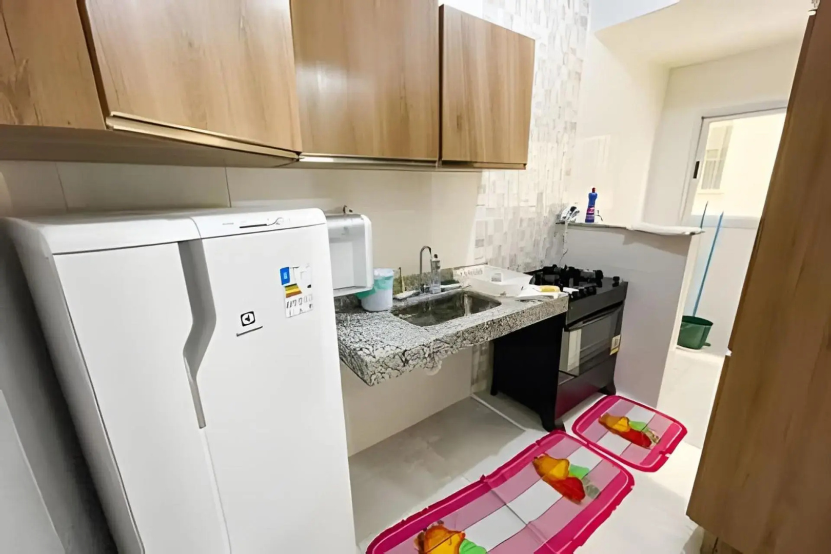 103 - APARTAMENTO de 2 QUARTOS 400m do PARQUE de EXPOSIÇÃO