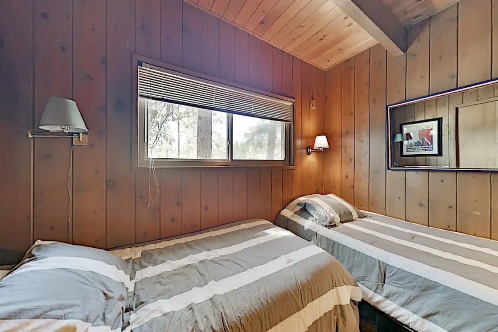 Serene : Forest Views & Wraparound Deck! 3 Bedroom Home