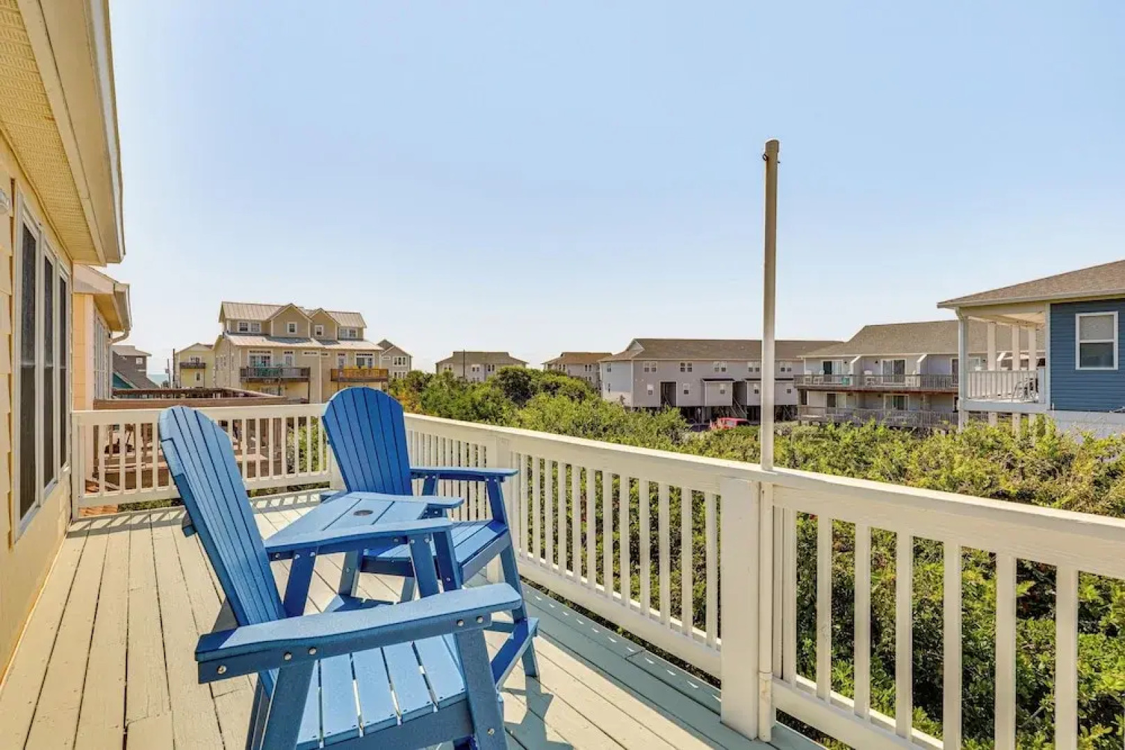 Walk to Beaches: Home w/ Patio in Surf City!