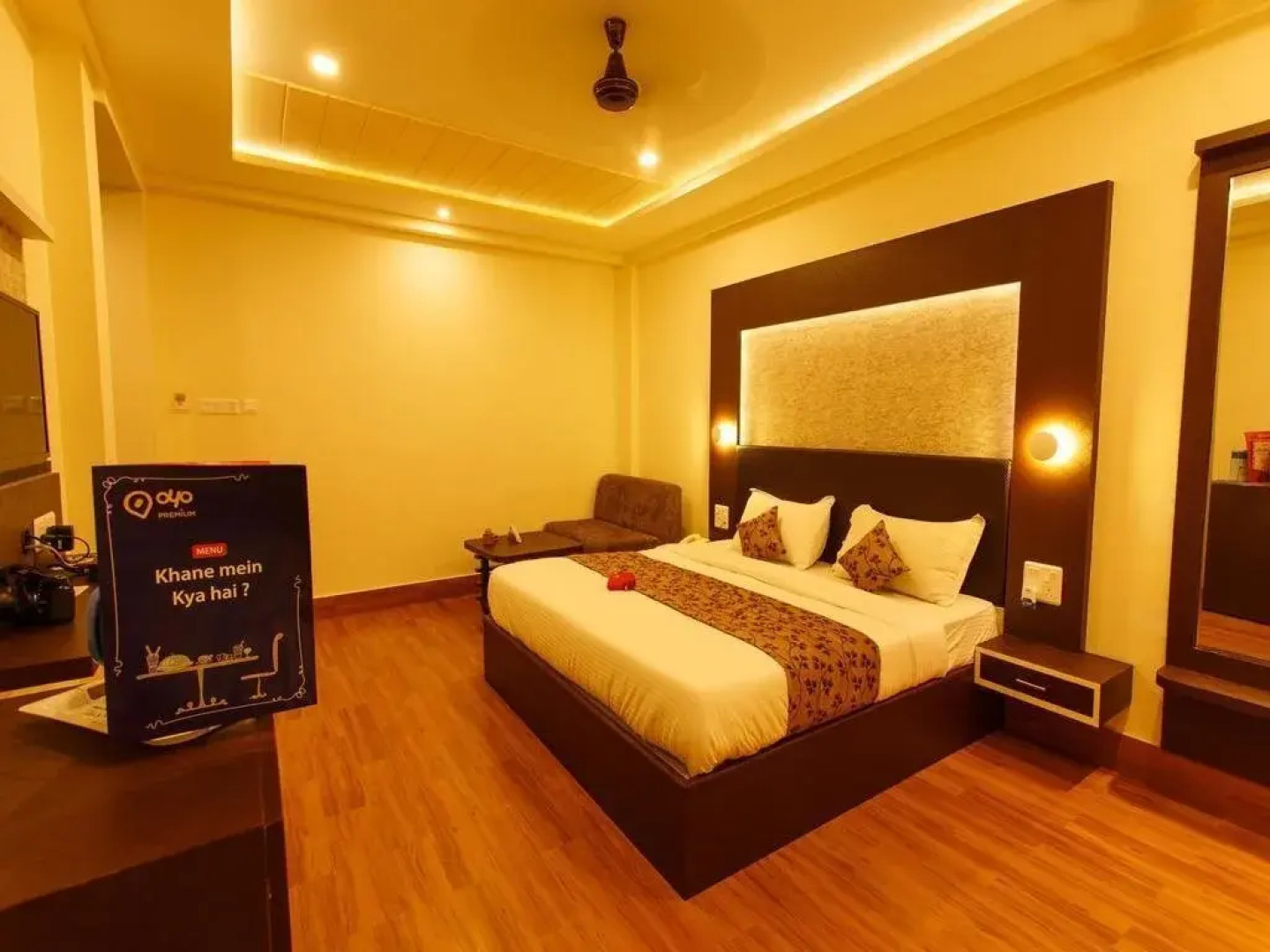 OYO Premium Kotri Circle