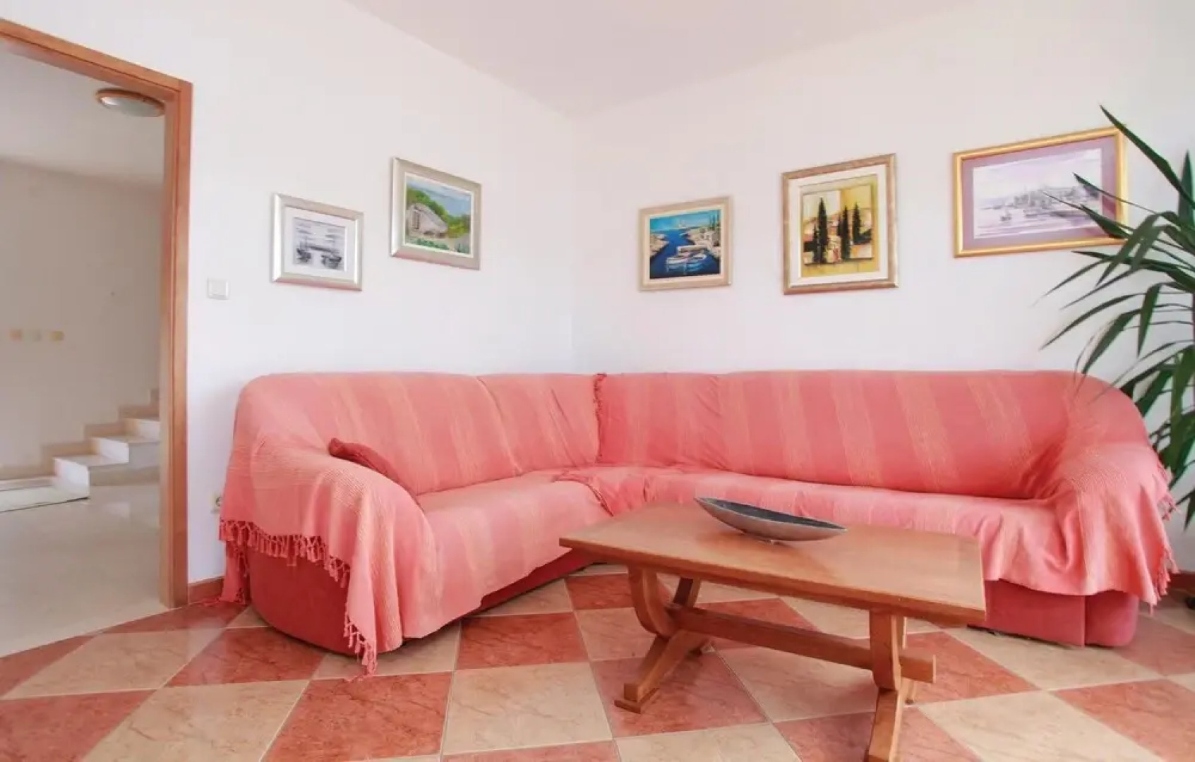 Amazing Apartment in Zrnovo With 3 Bedrooms and Wifi