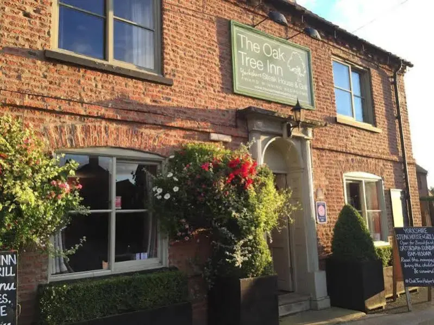The Oak Tree Inn