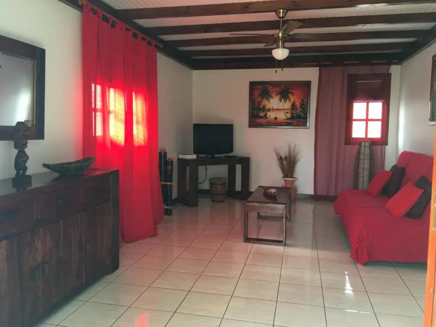 LES VILLAS PAMEYAQUE comprenant 2 F2 et 1 F3 avec piscines et vue imprenable sur la mer