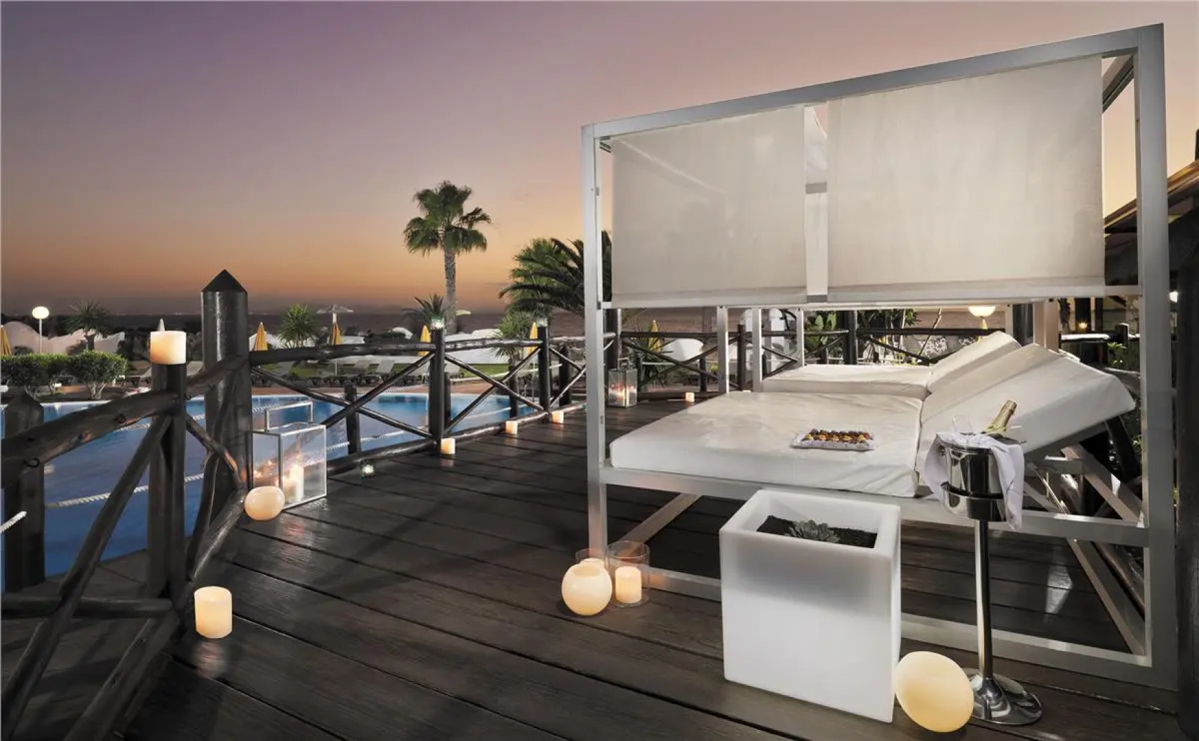 H10 Timanfaya Palace