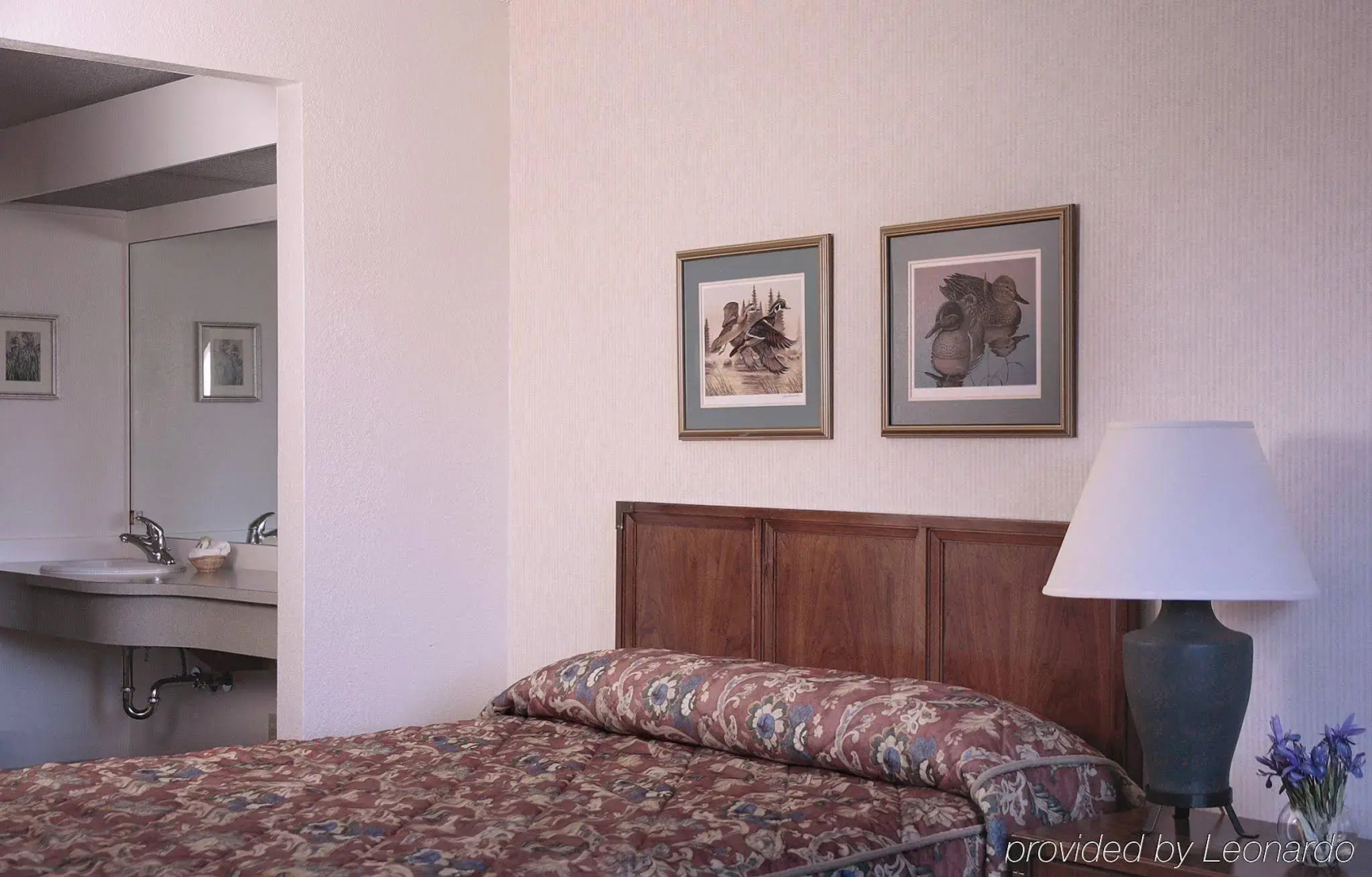 Sophie Station Suites