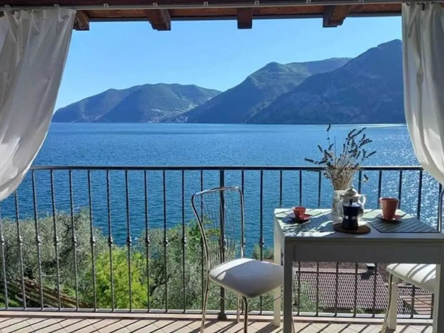 Ello Apartment for Lake Adventures