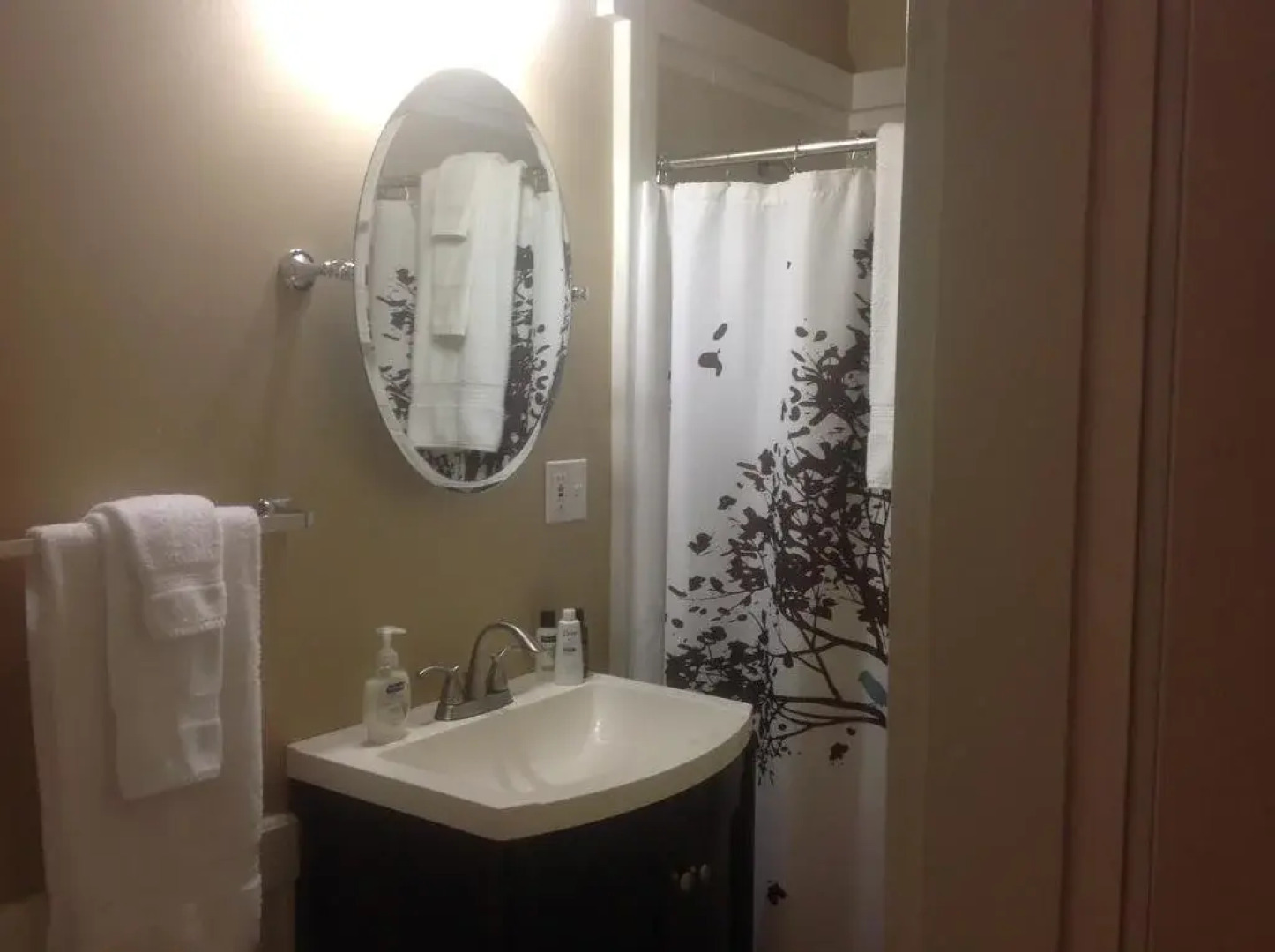 Mountain Meadows Inn