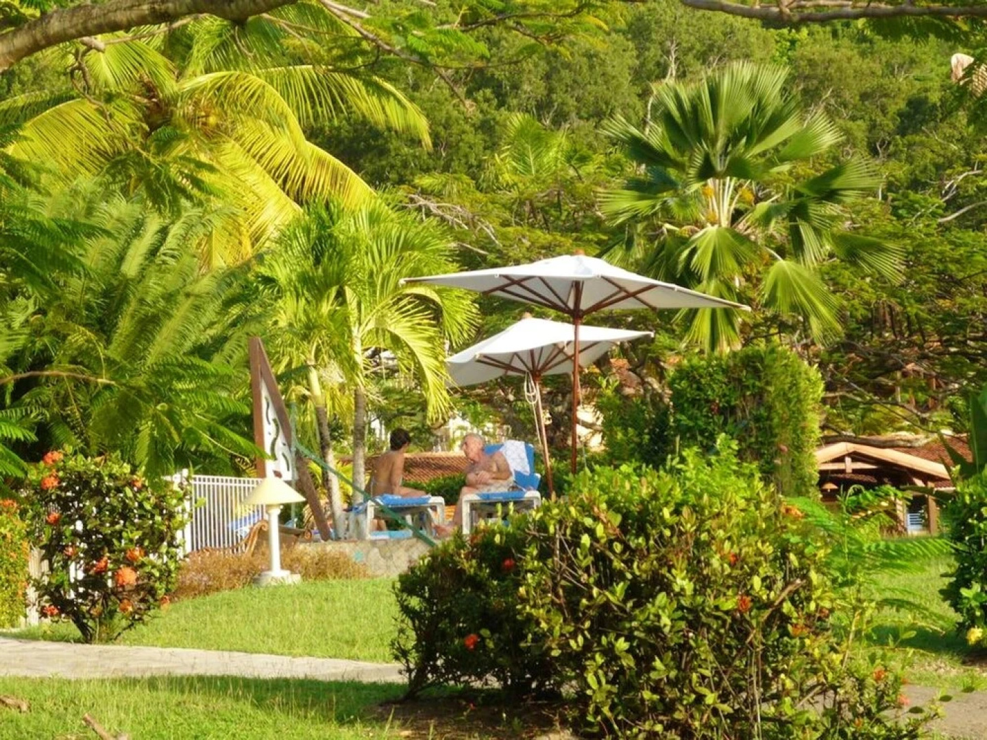 Studio in Sainte anne, With Enclosed Garden and Wifi Near the Beach