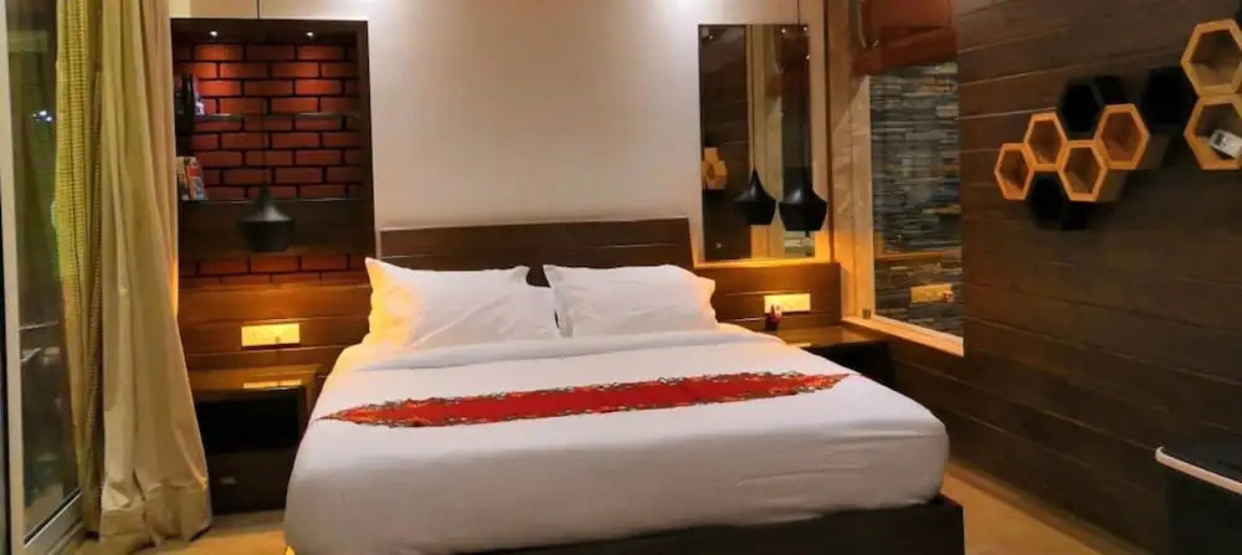 Shivers Oasis Luxury rooms