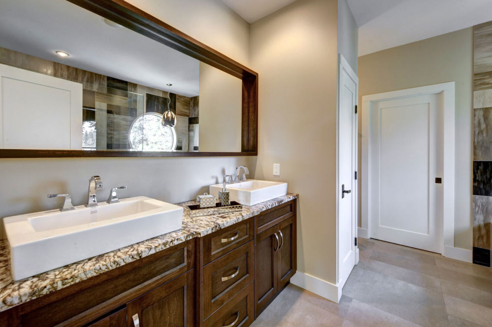 Teehouse Bed and Breakfast