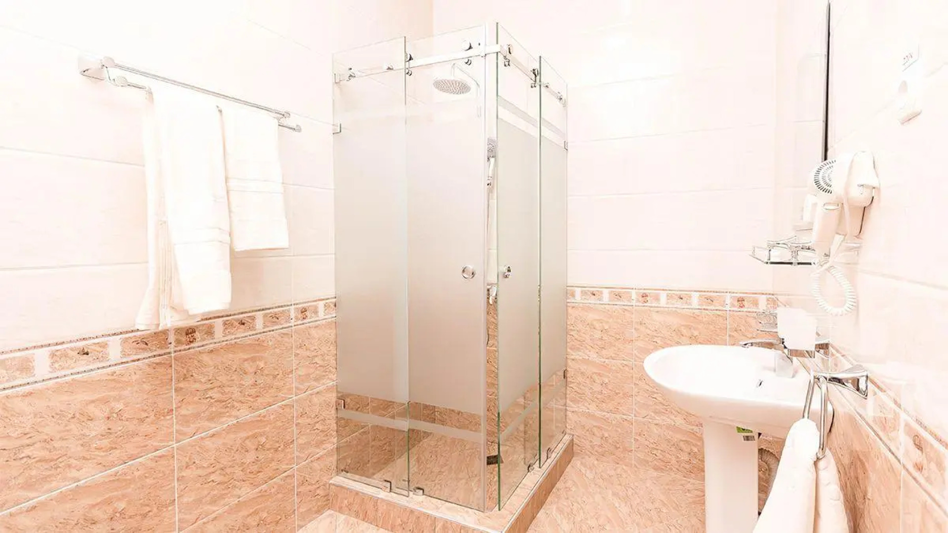 Golden Uzbegim (Голден Узбегин)