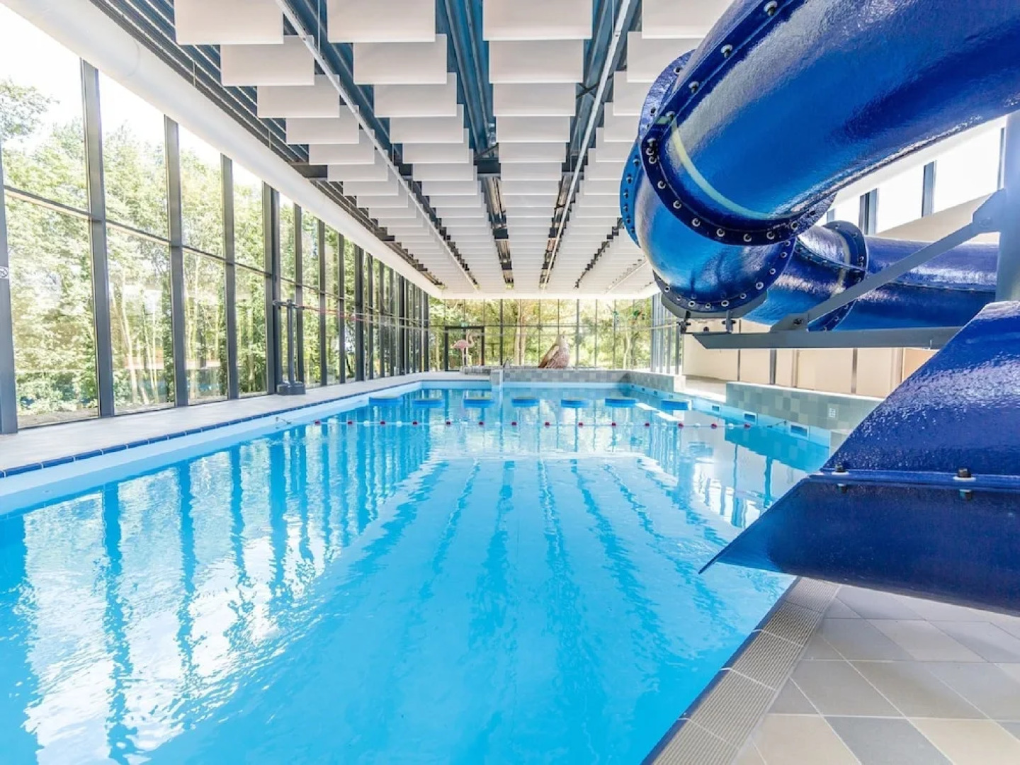 Luxurious Apartment With Bubble Bath