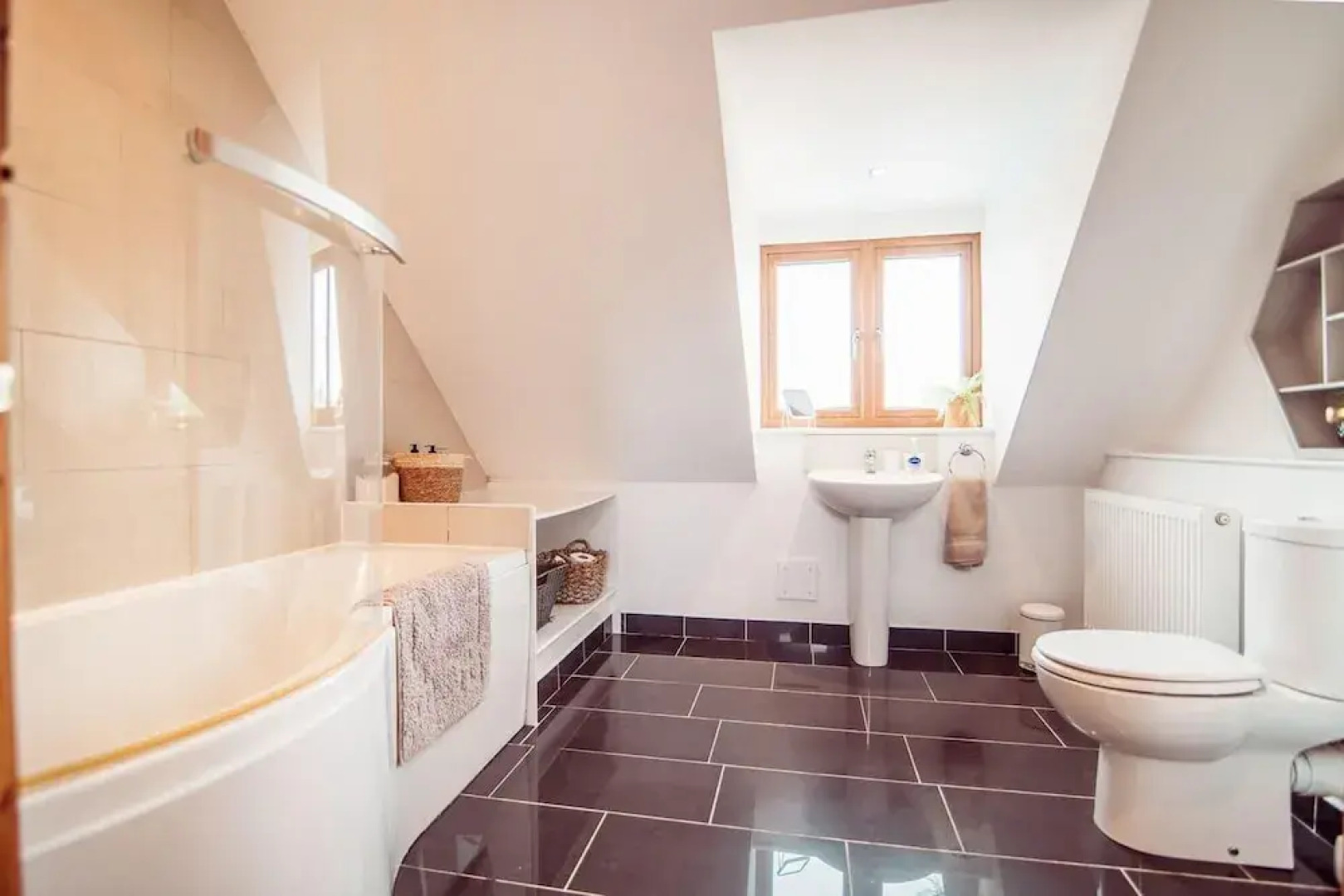 Threeways Retreat With Heated Swimming Pool