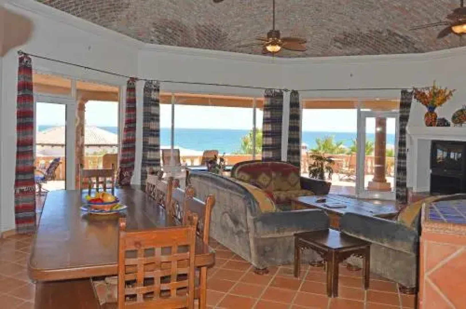 Casa de Paraiso by RedAwning