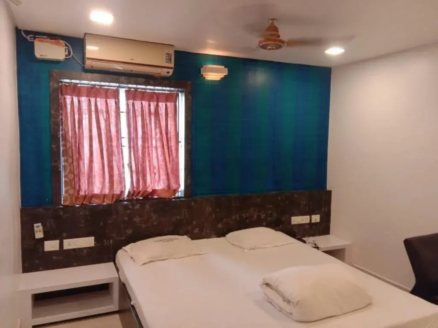 Kalaimagal Residency