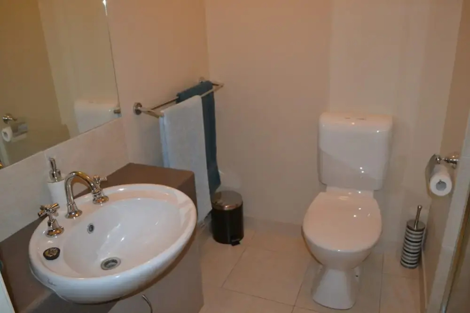 Waterview - 2 Doc Crt