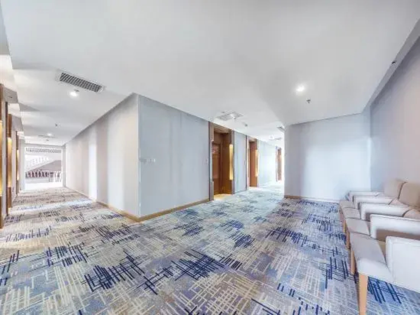 Shilinxuan Holiday Inn (Shilin Scenic Area)