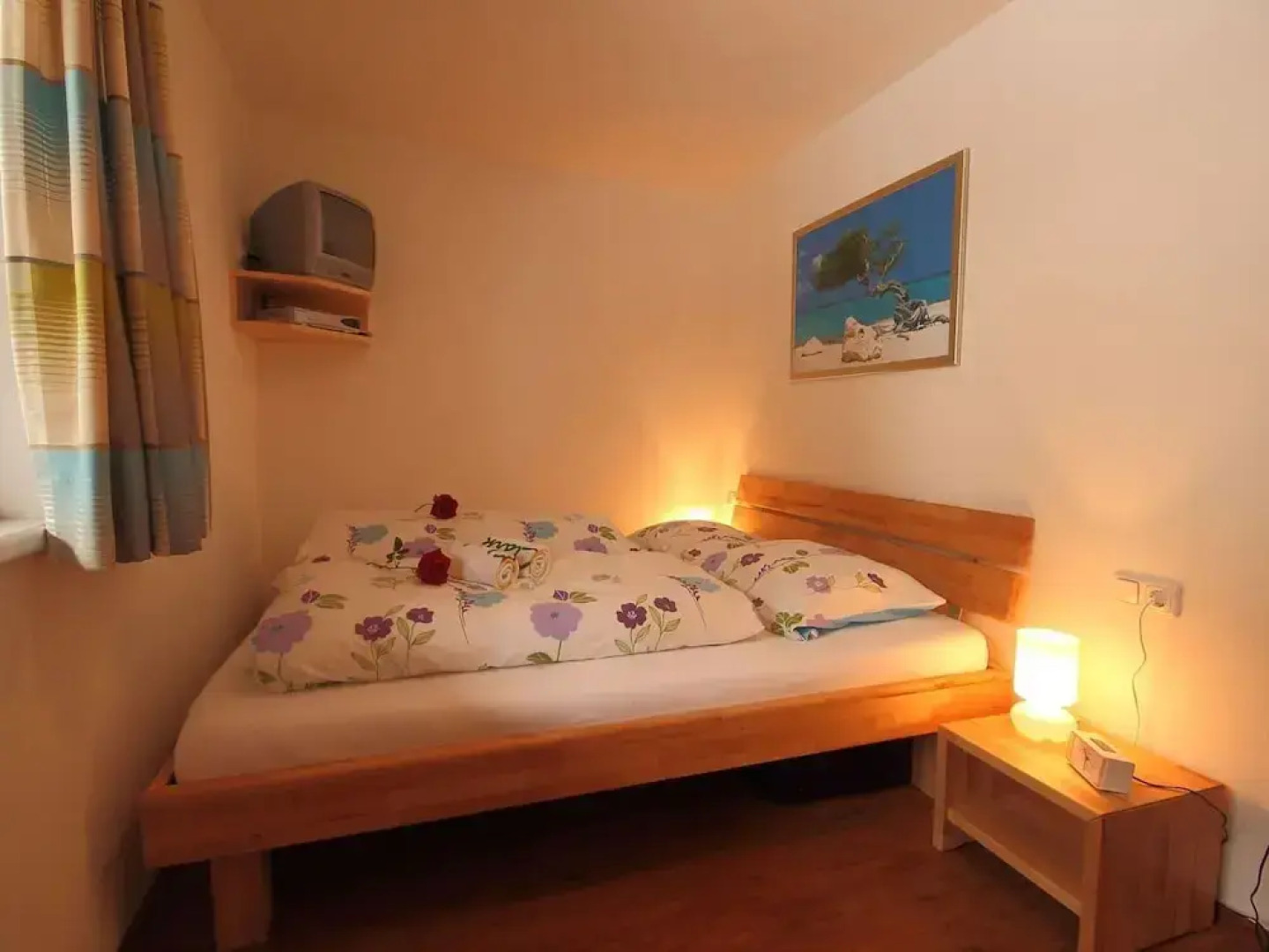 Boutique Apartment With Mountain View