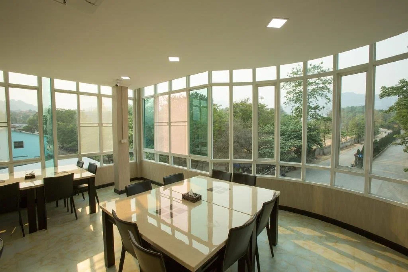 Shan Shwe Myanmar Hotel