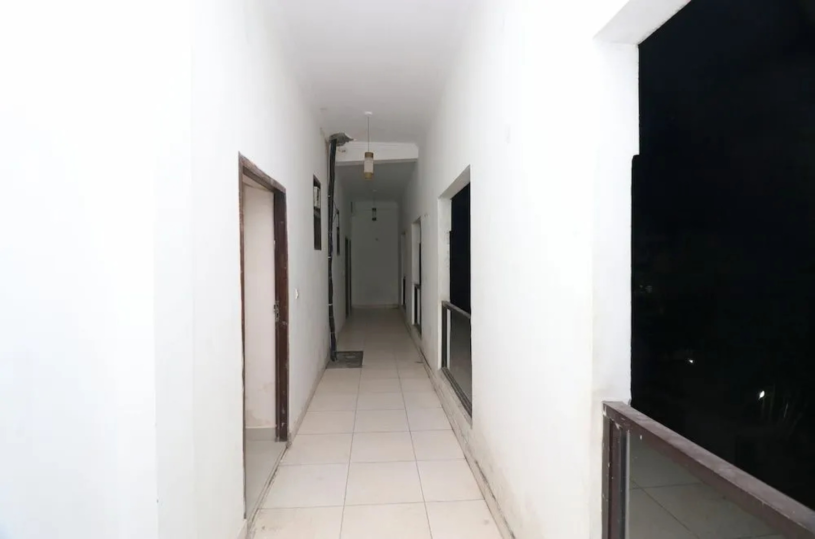 Oyo 19979 Hotel Rajshri