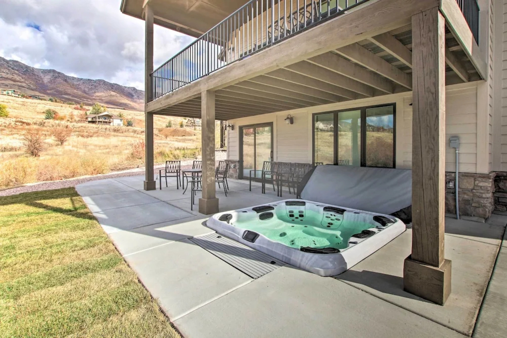 Scenic Eden Gem w/ Hot Tub ~ 6 Mi to Ski Area